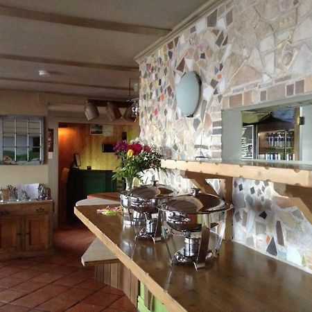 Restaurant Motel De La Plage Сент-Ирене Экстерьер фото